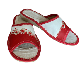 Women's slipper